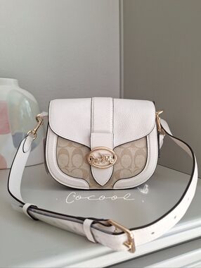 NWT Coach Georgie Saddle Bag in Signature Canvas C2806 Light Khaki Chalk